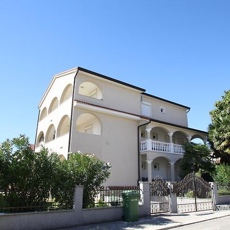 פורץ Apartments Rose מראה חיצוני תמונה
